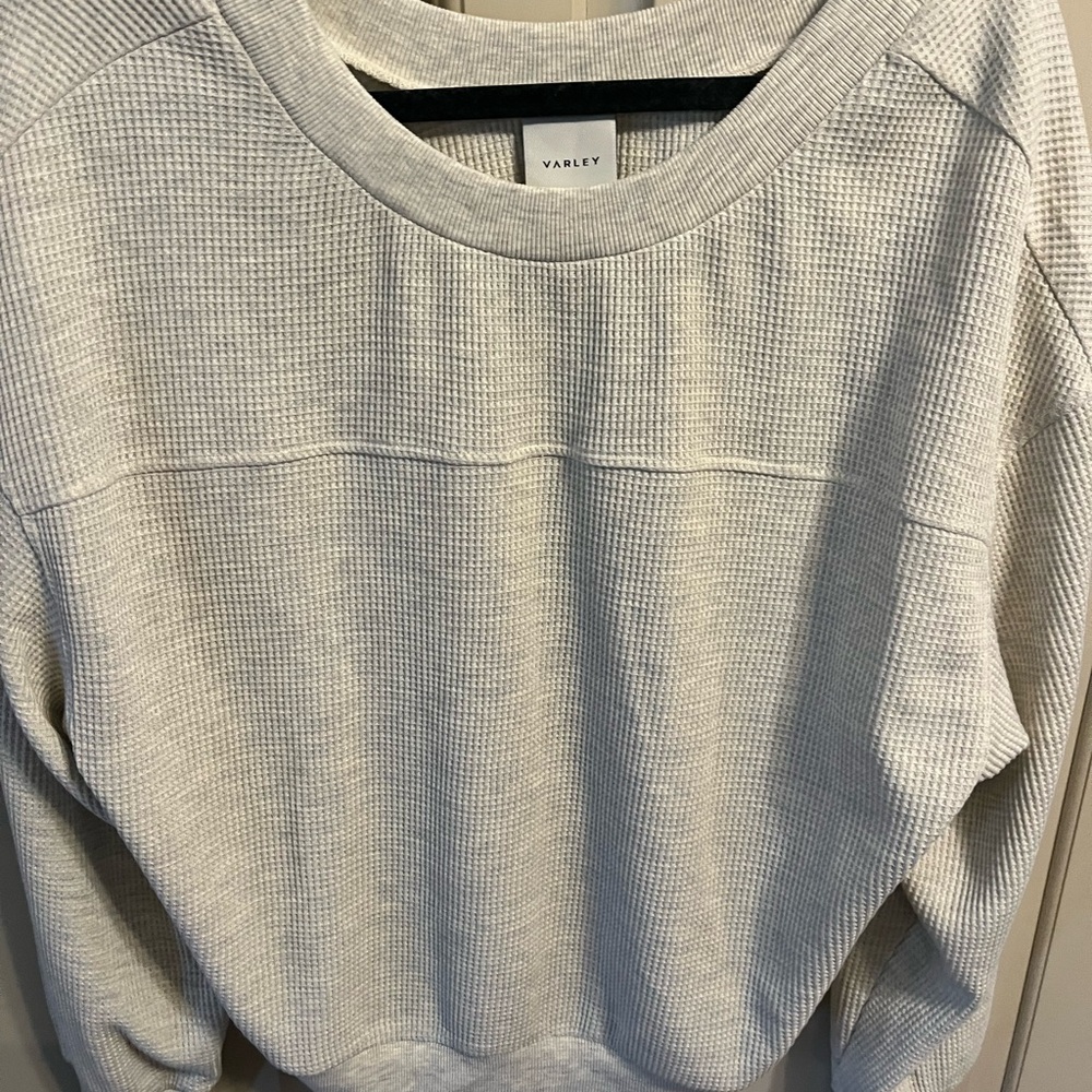 Varley Women's Textured Cream with tint of grey Crew Neck Top